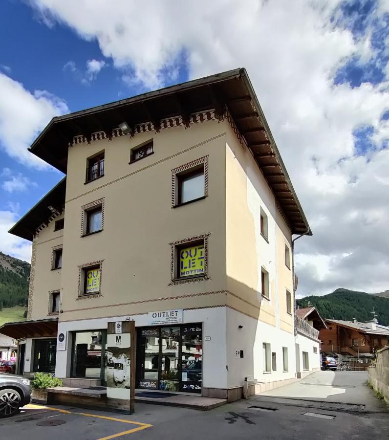 Mottini Plaza